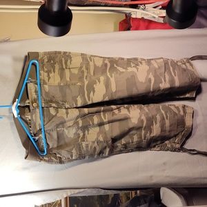 Woman's camouflage pants, elastic waist